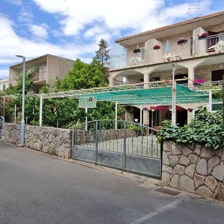 Apartments 1000 Flowers Stari Grad  Exterior photo